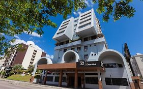 Tri Hotel Executive Criciuma